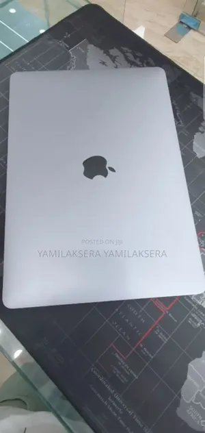 New Laptop Apple MacBook Pro 2022 M2 8GB Apple M2 SSD 256GB
