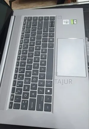 New Laptop HP ZBook Studio 16GB Intel Core I7 SSD 512GB