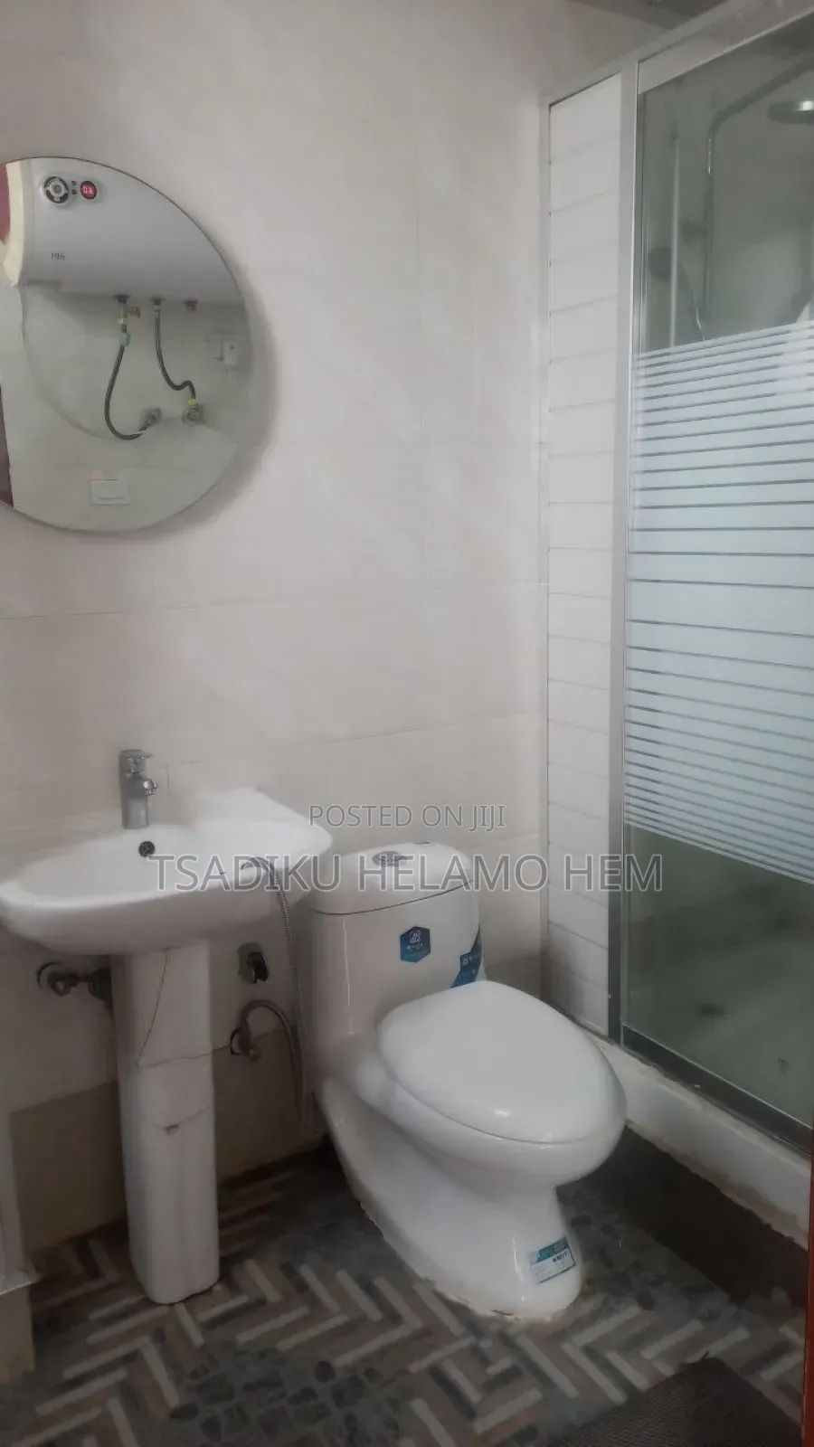 •የቤቱ ስፋት፣ 145ካሜ •ባለ 3 መኝታ •ቤቱ የ