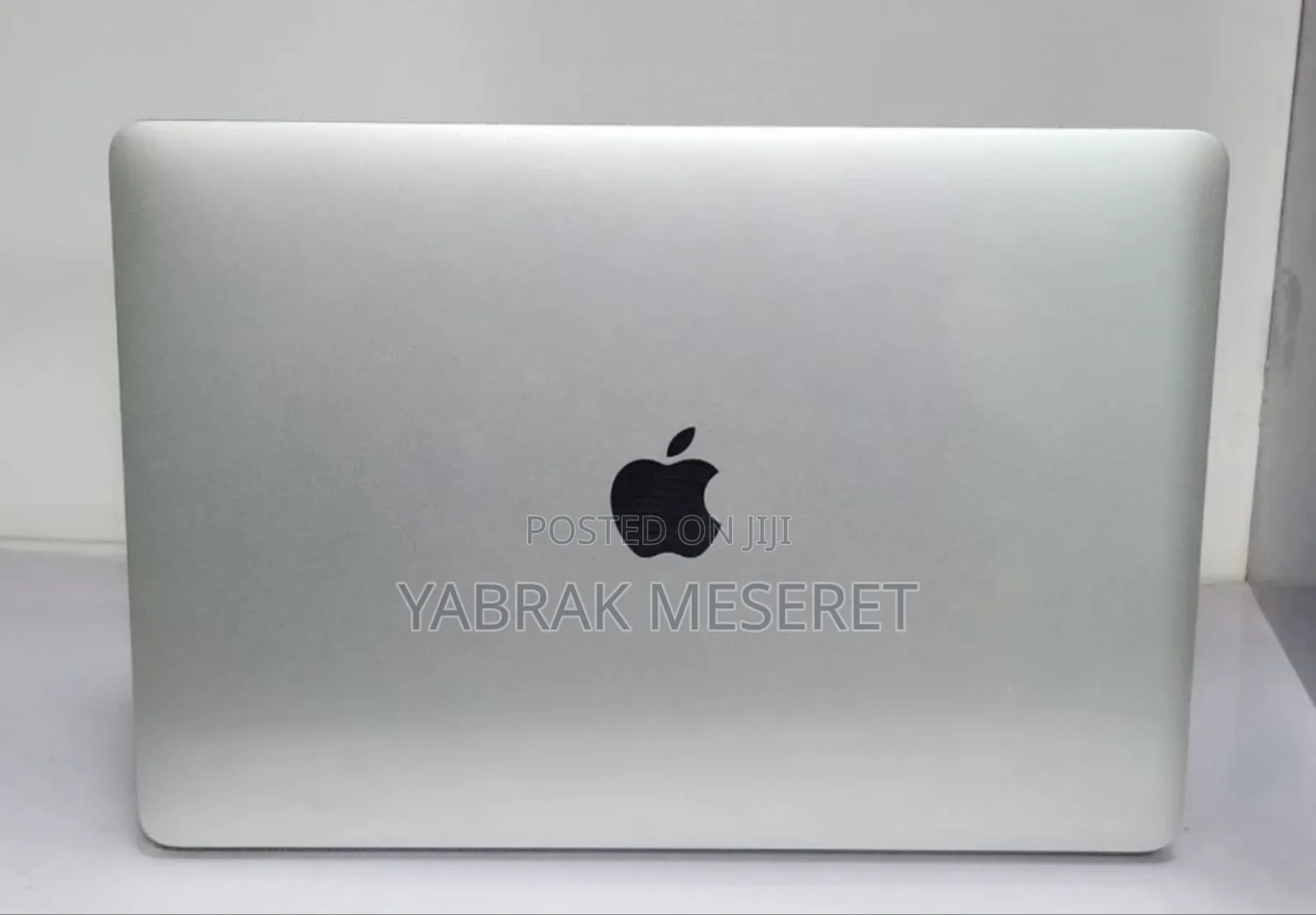 New Laptop Apple MacBook 2019 8GB Intel Core I5 SSD 256GB