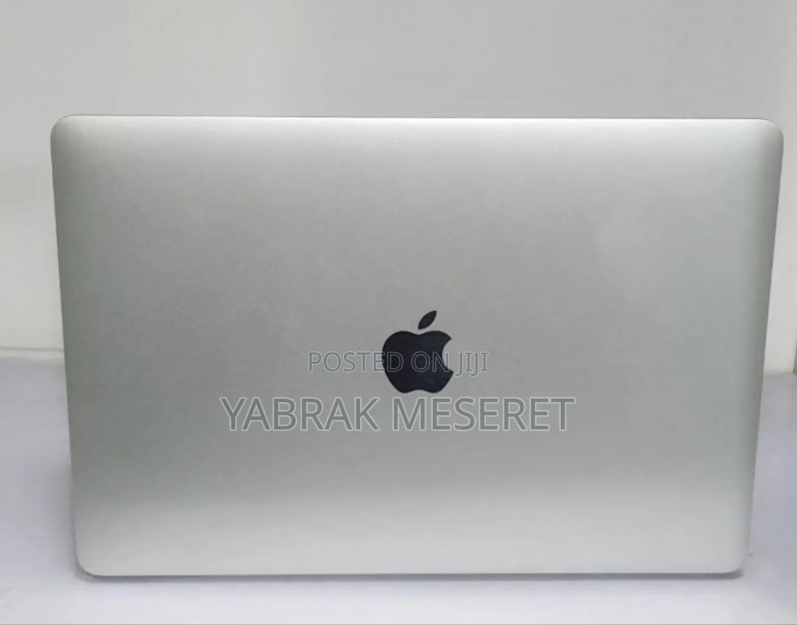 New Laptop Apple MacBook 2019 8GB Intel Core I5 SSD 256GB