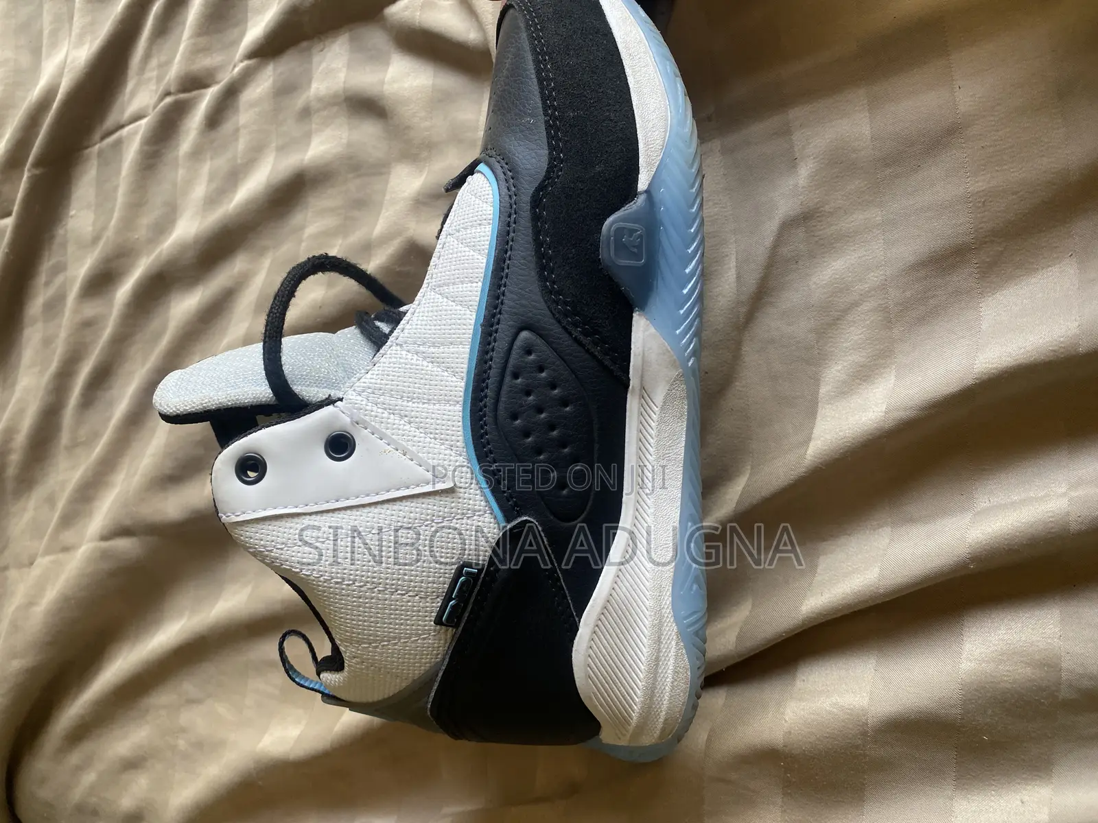 Shoes for Sell Just Sitted There for a Long Time Came From Usa