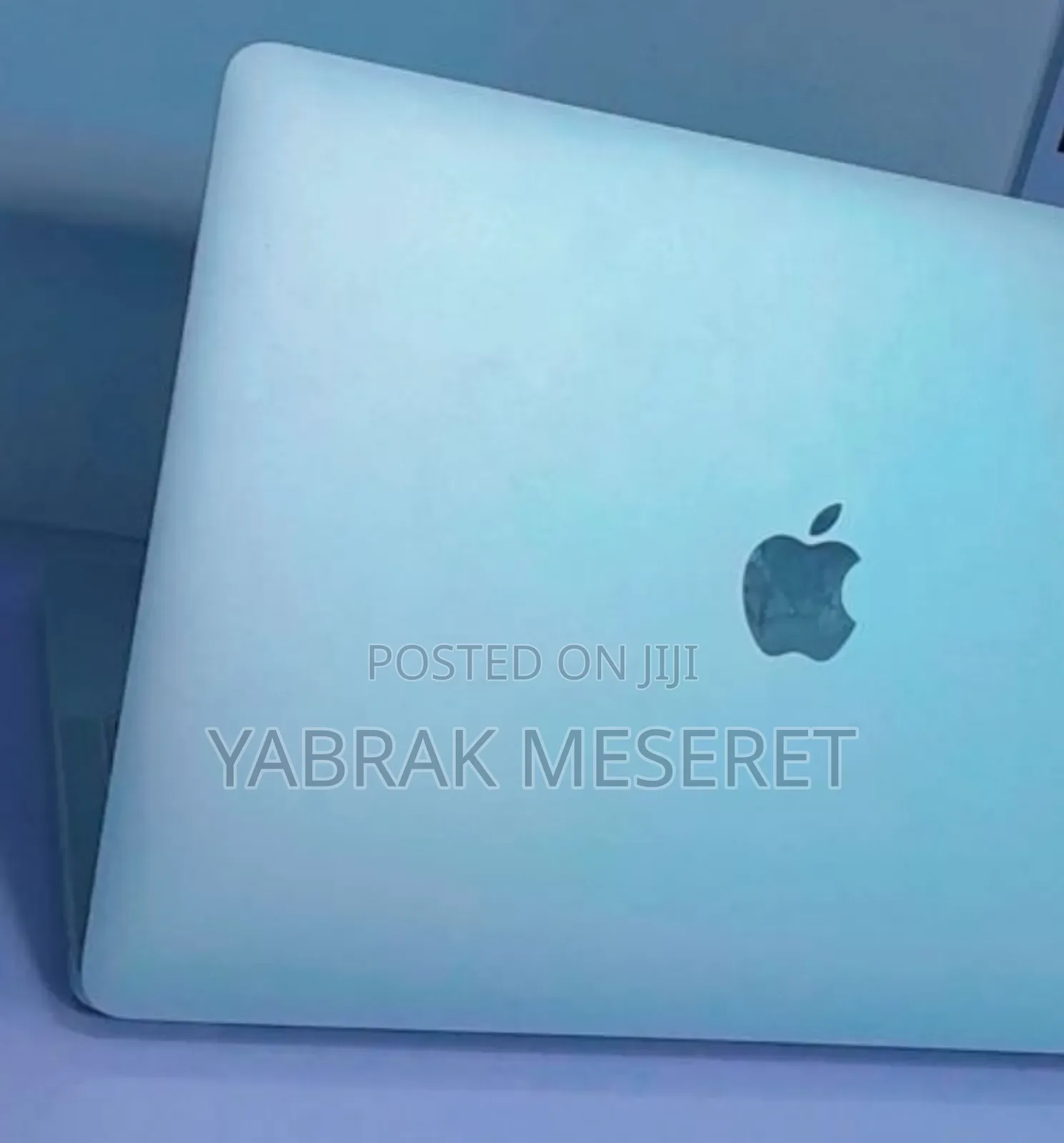 New Laptop Apple MacBook Air 2022 M2 8GB Apple M2 SSD 256GB