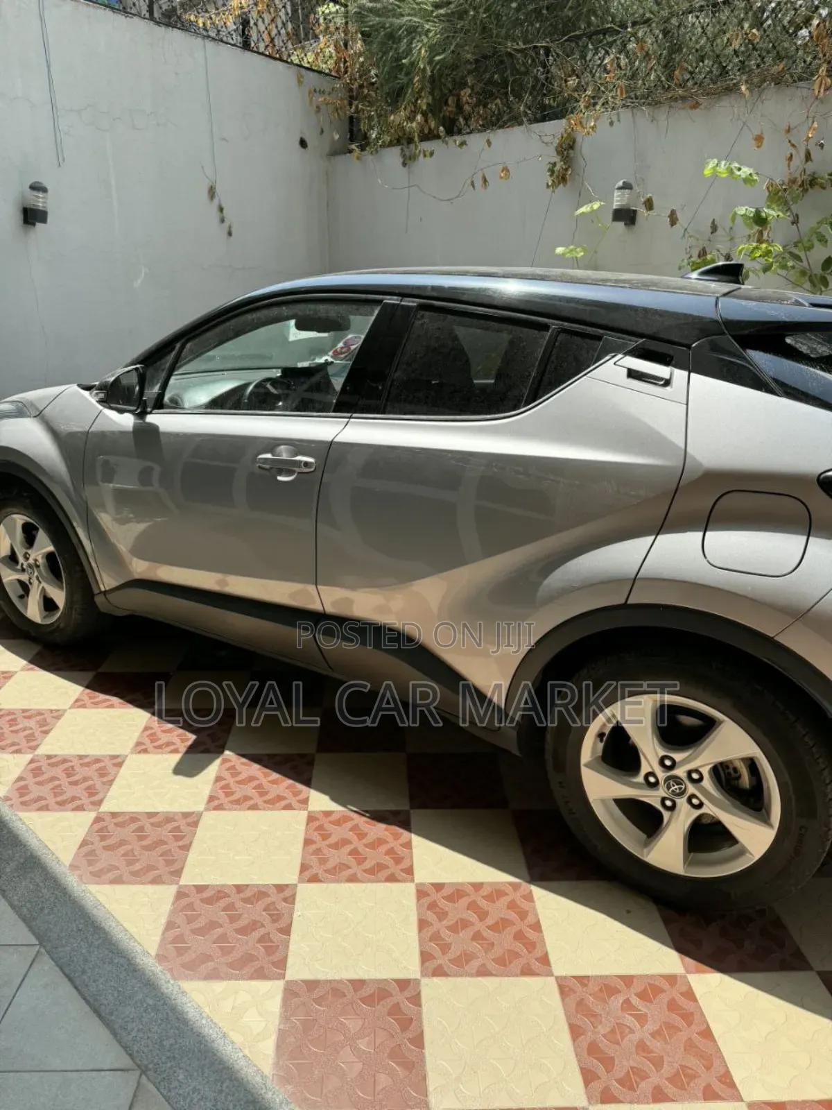 Toyota C-HR 2020 Gray