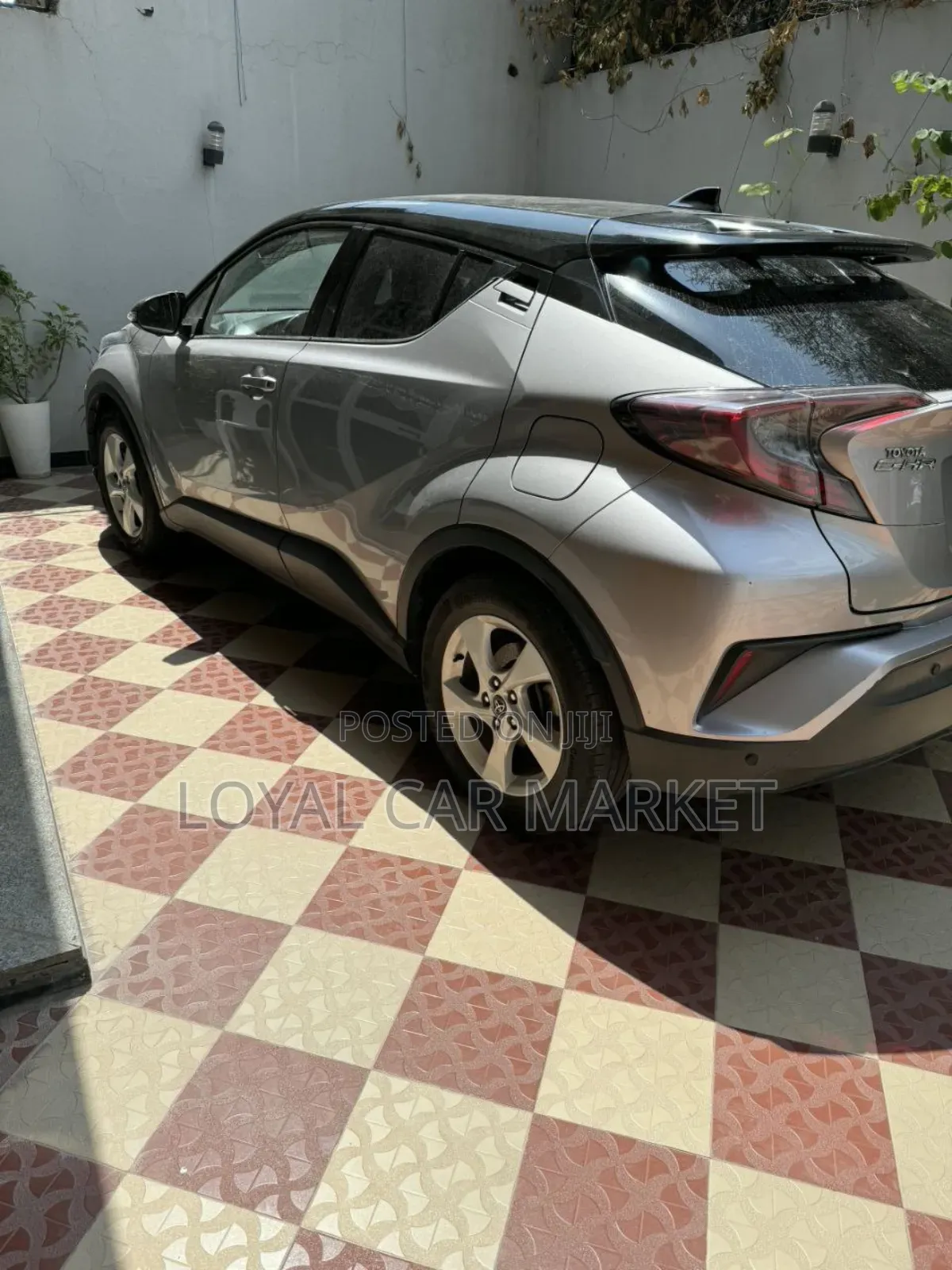 Toyota C-HR 2020 Gray