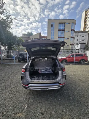 New BYD Song Plus 1.5 CVT Hybrid FWD 2024 Silver