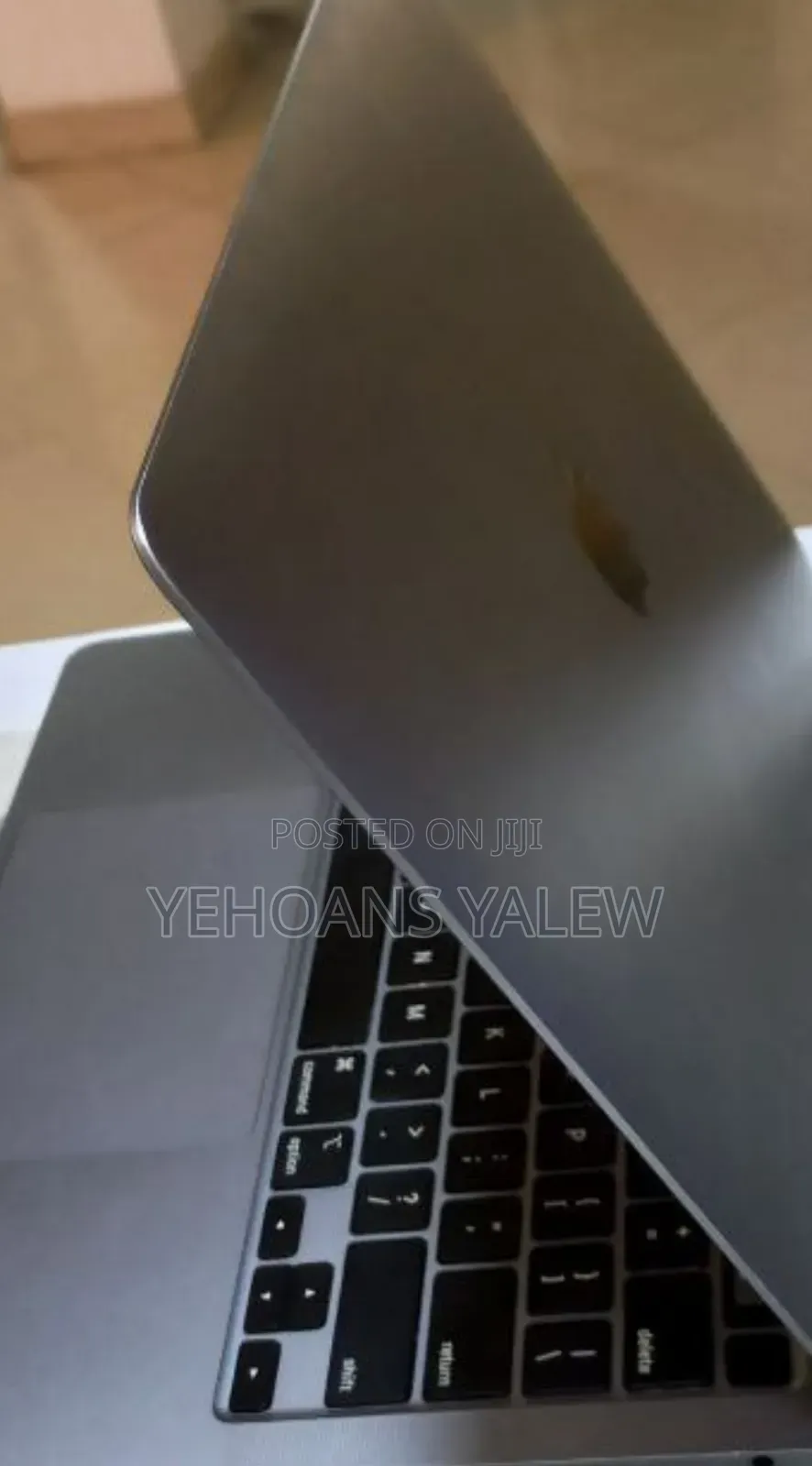 New Laptop Apple MacBook Pro 2020 M1 8GB Apple M1 Pro SSD 256GB