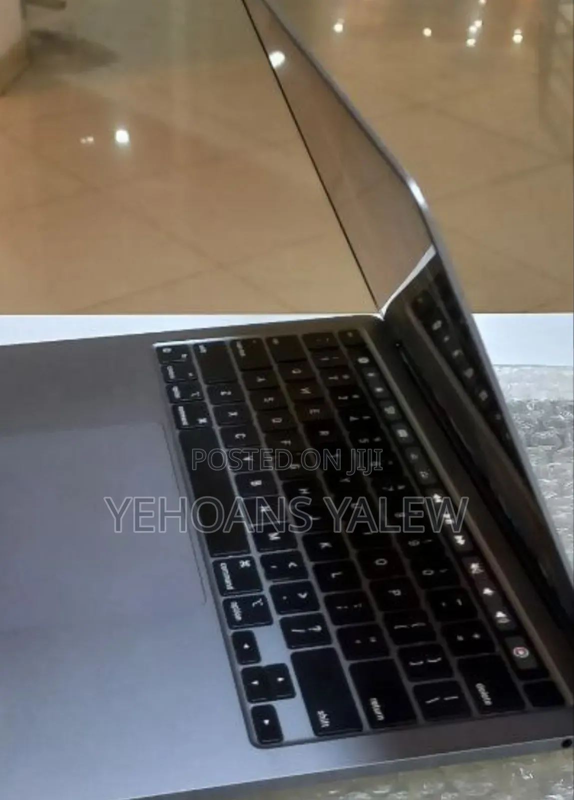 New Laptop Apple MacBook Pro 2020 M1 8GB Apple M1 Pro SSD 256GB