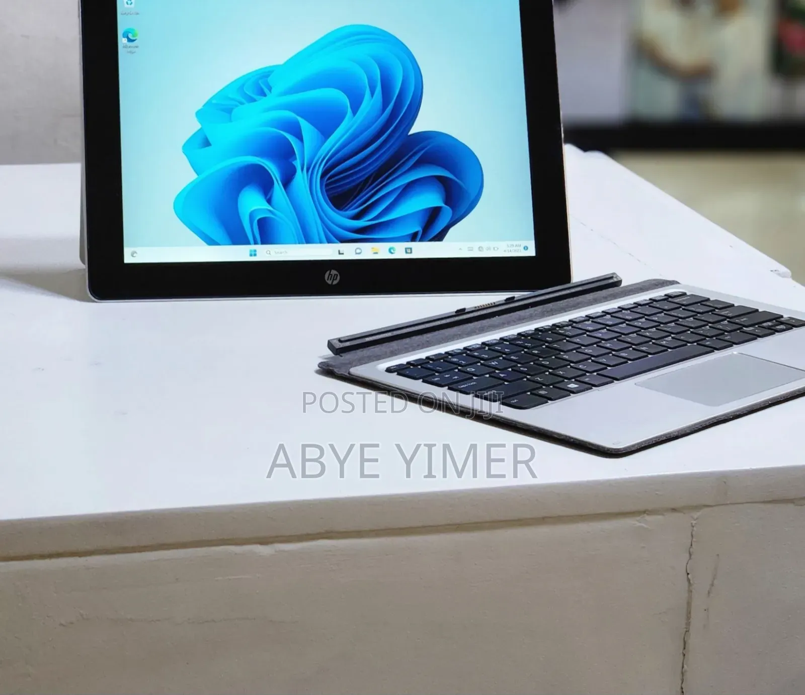 New Laptop HP X2 8GB Intel Core M3 SSD 256GB