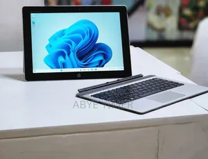 New Laptop HP X2 8GB Intel Core M3 SSD 256GB