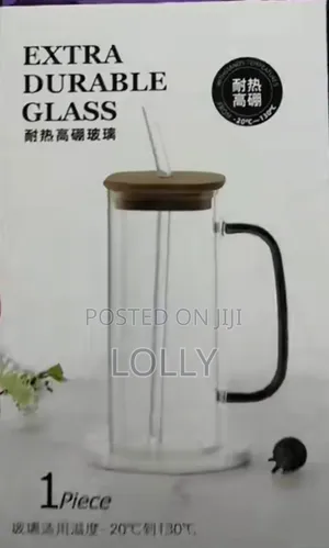 Photo - Glass Mug With Straw