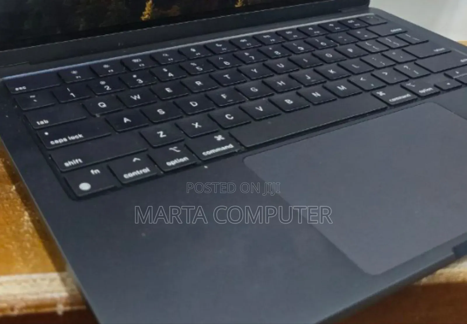 New Laptop Apple MacBook Air 2022 M2 8GB Apple M2 SSD 256GB