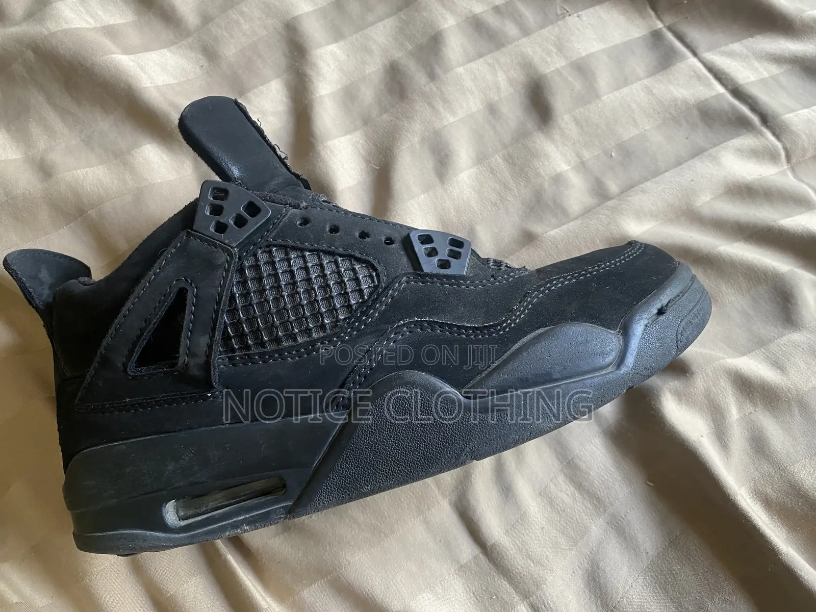 Jordan 4 Black Cat