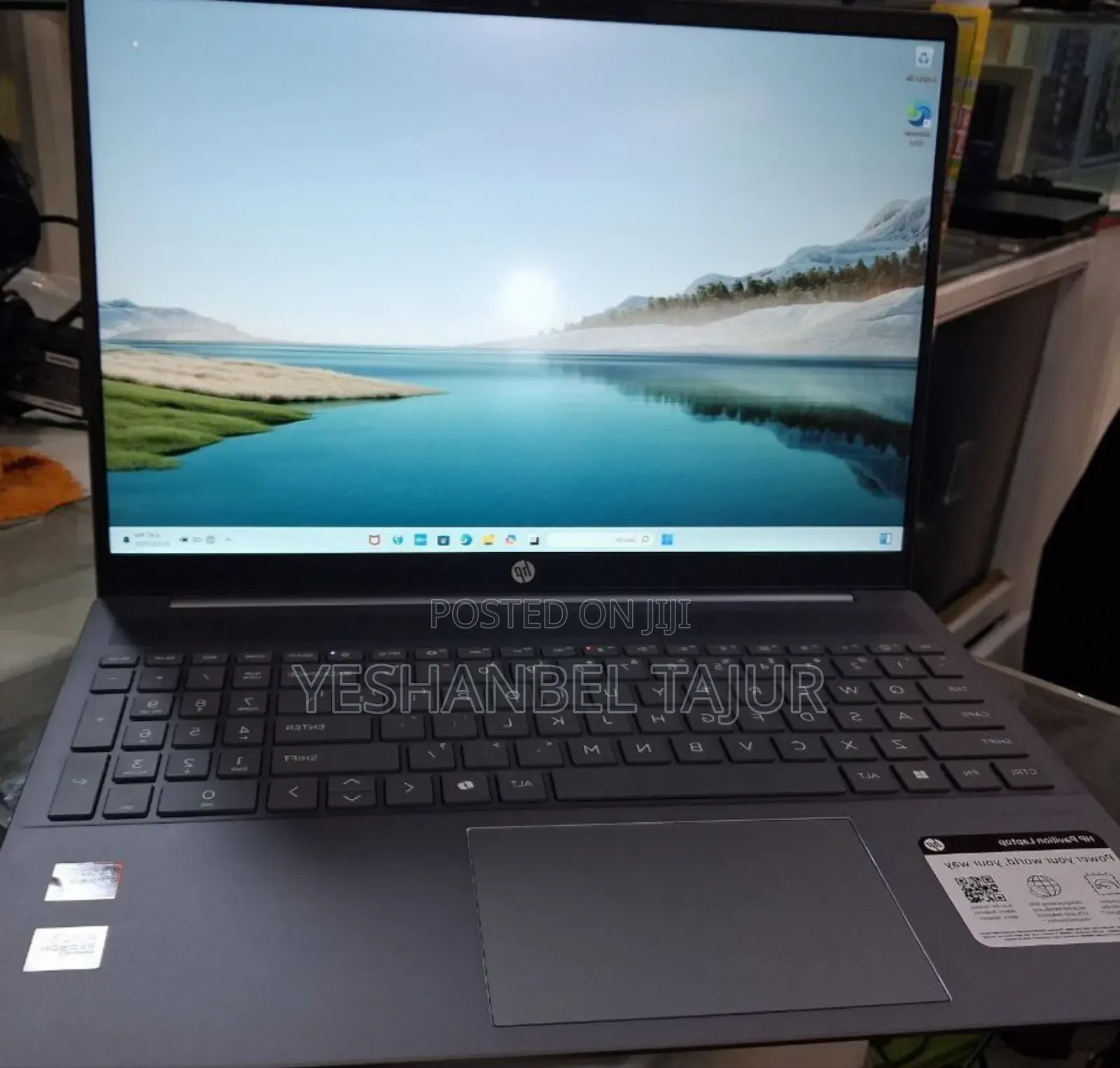 New Laptop HP Pavilion 15 8GB AMD Ryzen 5 SSD 512GB