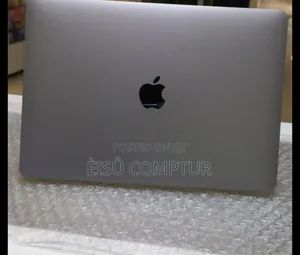 New Laptop Apple MacBook Pro M1 8GB Apple M1 Max SSD 256GB