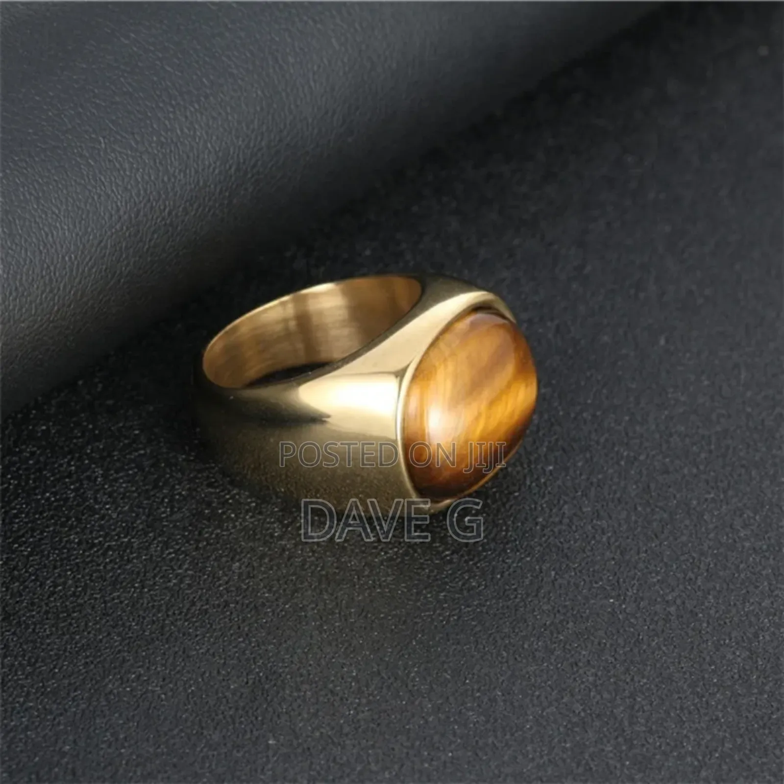 Gold-Tone Signet Ring With an Oval Tiger's Eye Gemstone