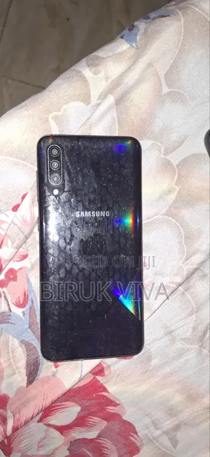 Photo - Samsung Galaxy A30s 64 GB Gray