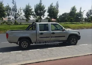 Mitsubishi L200 2012 Gray