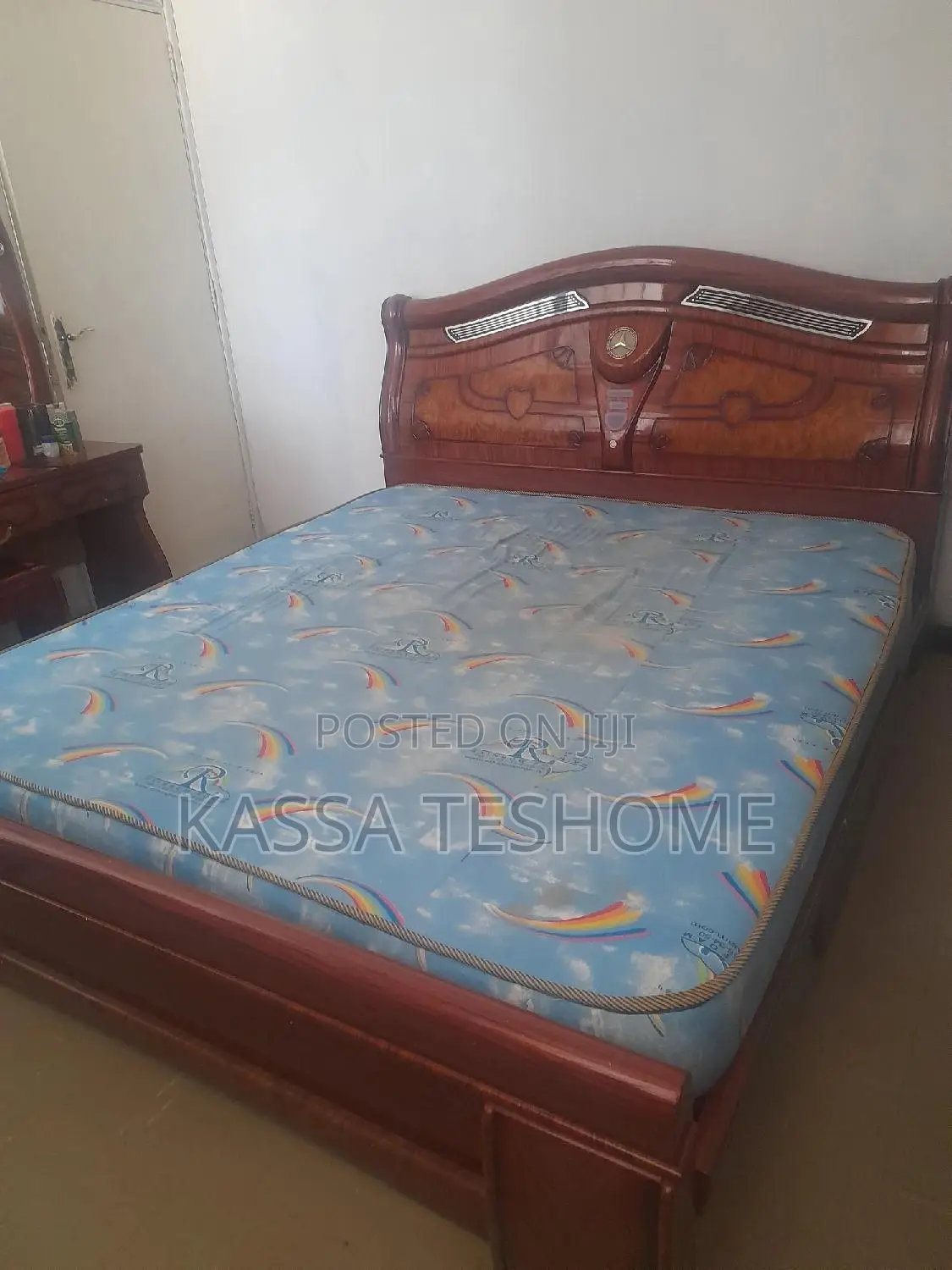 King Size Wooden Bed Set With Storage Dressing Table