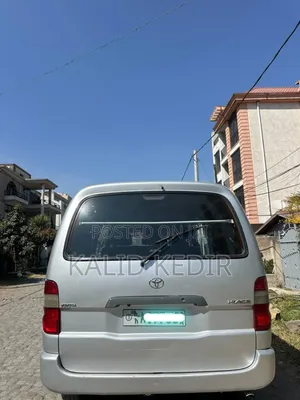 Toyota HiAce 2006 Silver