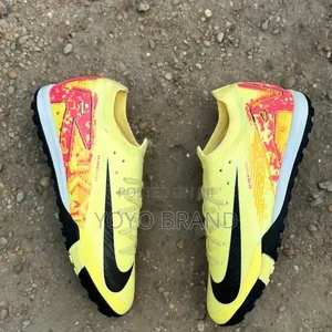 Photo - Nike Air Zoom Futsal Yellow Foot Ball Shoes
