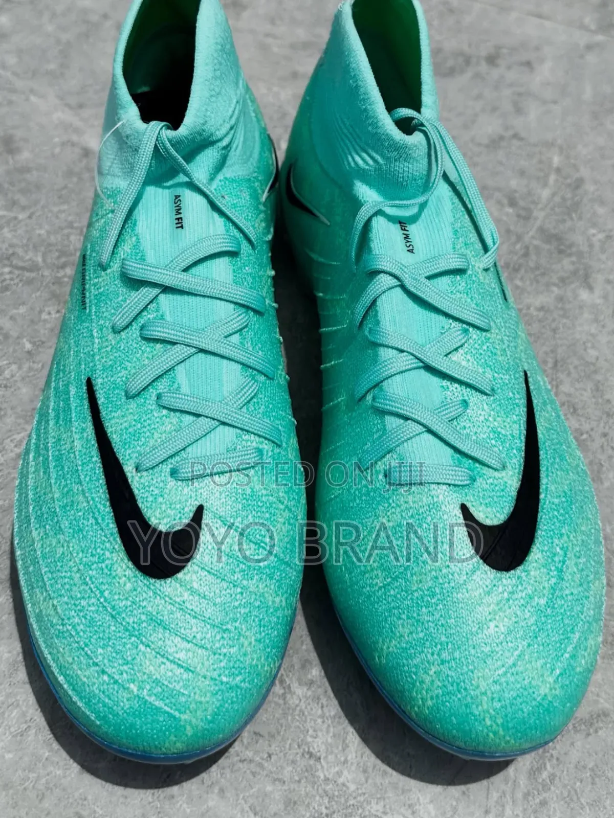 Nike Graphnit Boots Foot Ball Shoes