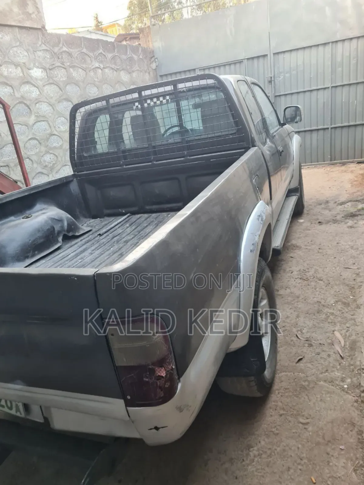 Toyota Hilux 2.5 Cab 2005 Burgundy