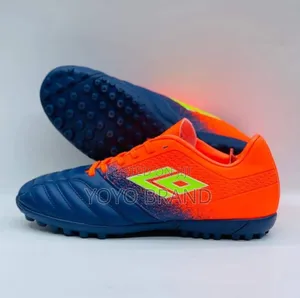 Photo - Umbro Futsal Foot Ball Shoes