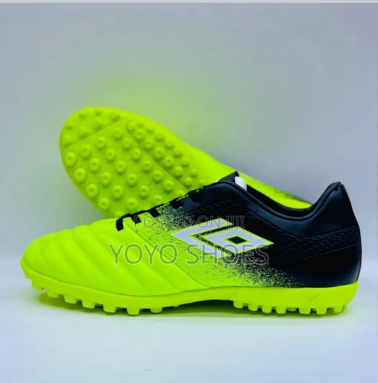 Umbro Futsal Foot Ball Shoes