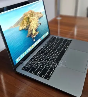 Photo - New Laptop Apple MacBook Pro 2019 8GB Intel Core I5 SSD 128GB