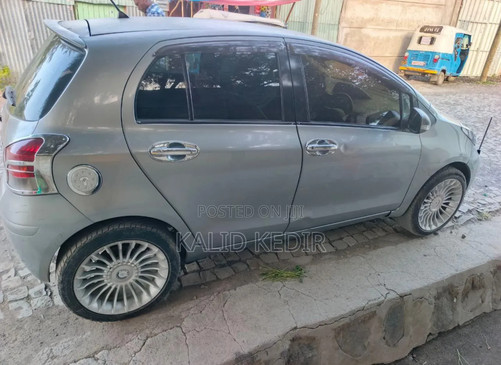 Toyota Yaris 2010 Silver