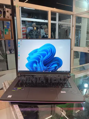 New Laptop Asus ROG Strix G15 16GB Intel Core I9 SSD 1T