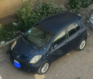 Photo - Toyota Yaris 2005 Blue