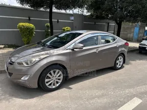 Photo - Hyundai Elantra 2014 Gray