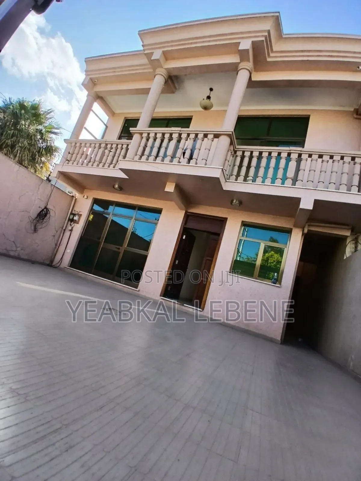 6bdrm House in Bole for sale