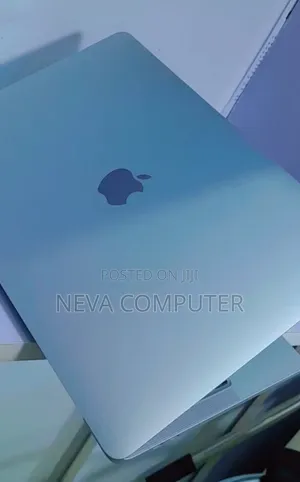 New Laptop Apple MacBook Pro M1 8GB Apple M1 Pro SSD 256GB