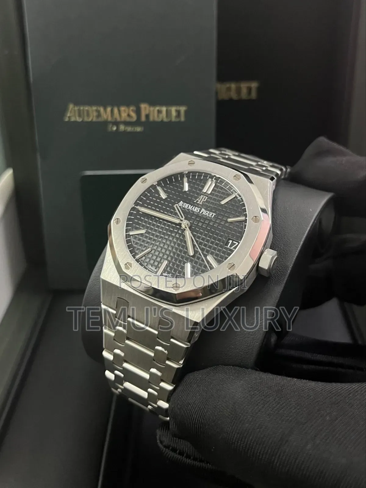 Audemars Piguet Quartz Royal Oak Stainless Steel/ Black Dial