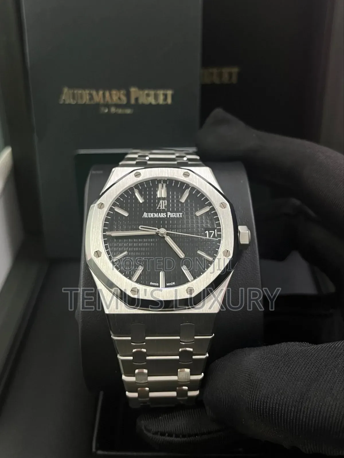 Audemars Piguet Quartz Royal Oak Stainless Steel/ Black Dial
