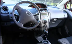 Toyota Yaris 2009 Silver