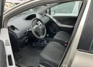 Toyota Yaris 2009 Silver