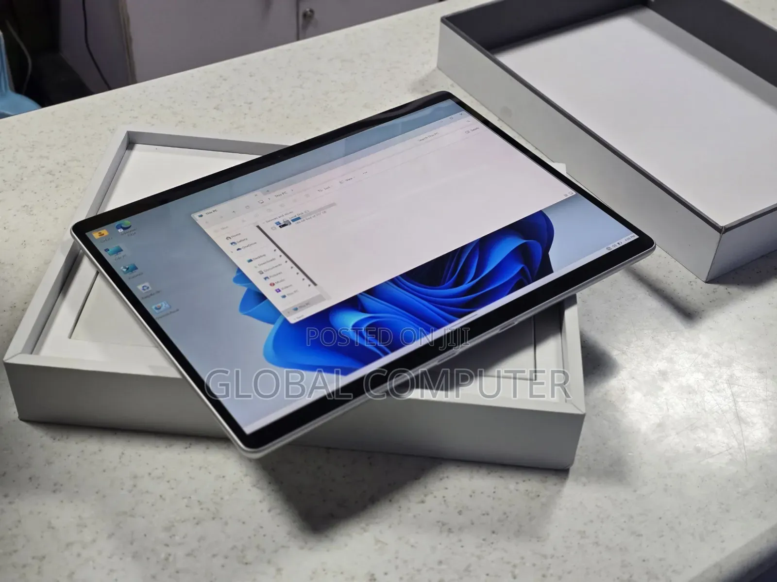 New Laptop Microsoft Surface Pro 9 16GB Intel Core i7 SSD 256GB