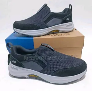 Photo - Original Fashionable Shoes Deliveryavailable Availa