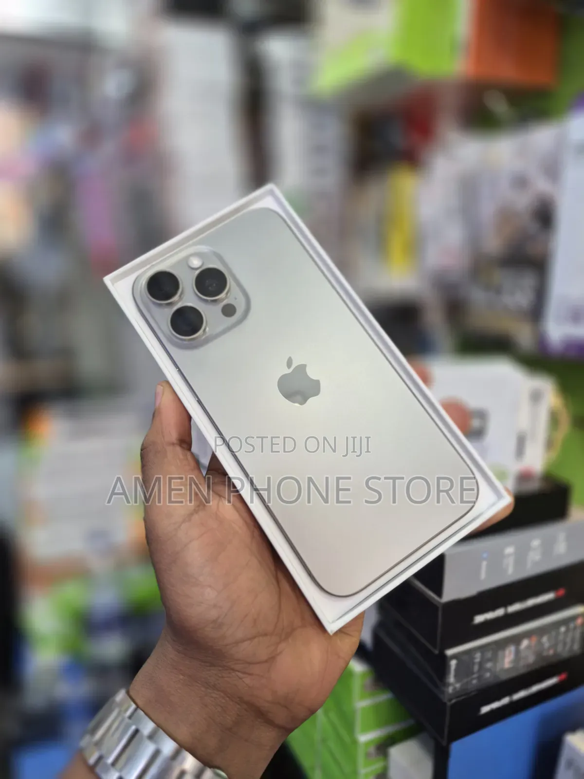 New Apple iPhone 16 Pro Max 256 GB Silver