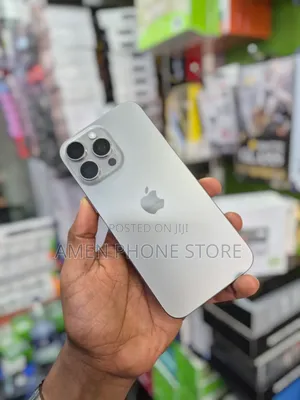 New Apple iPhone 16 Pro Max 256 GB Silver