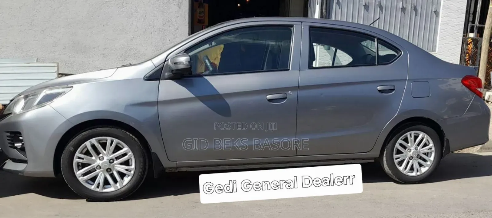 Mitsubishi Attrage 2021 Gray