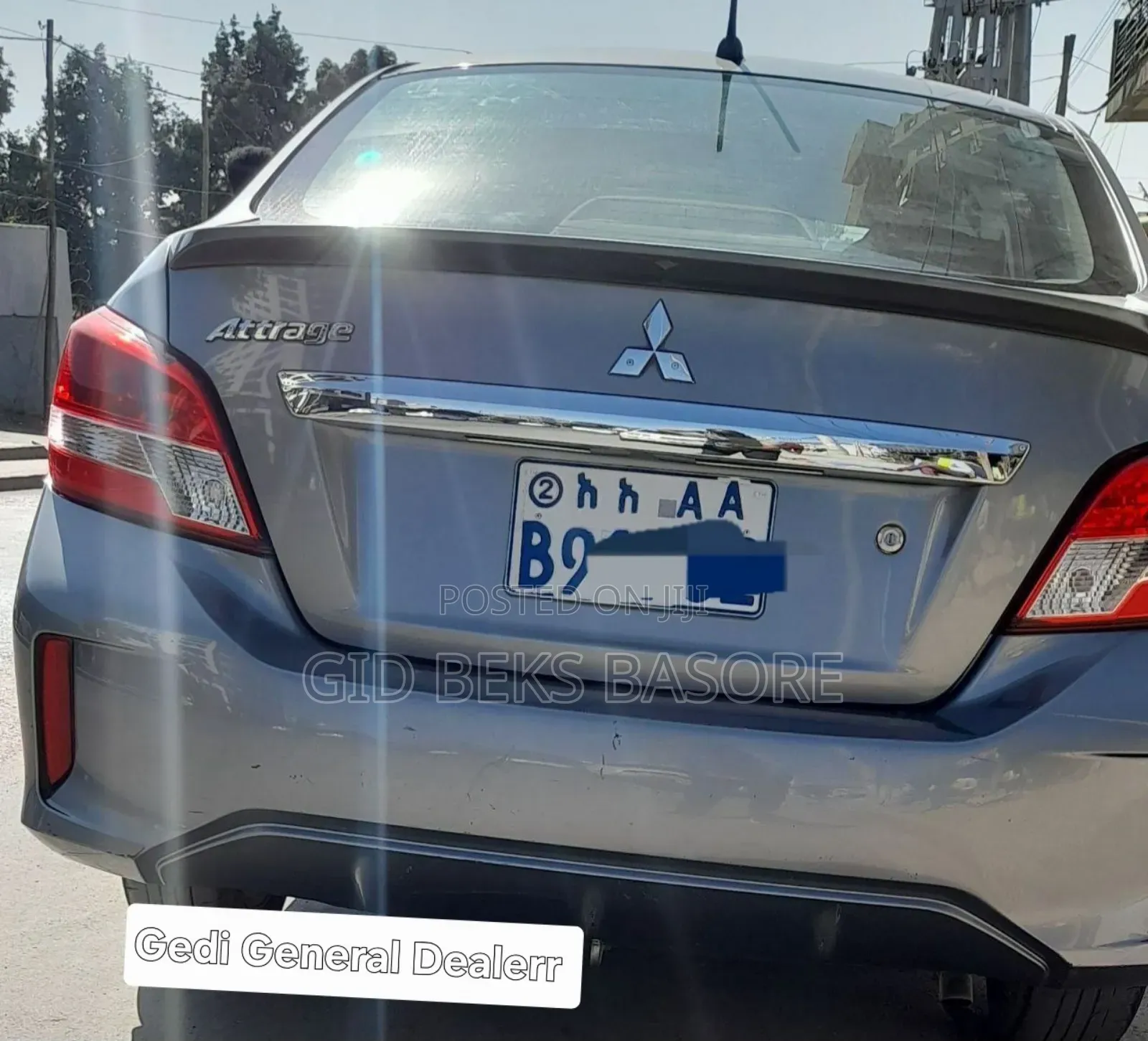 Mitsubishi Attrage 2021 Gray