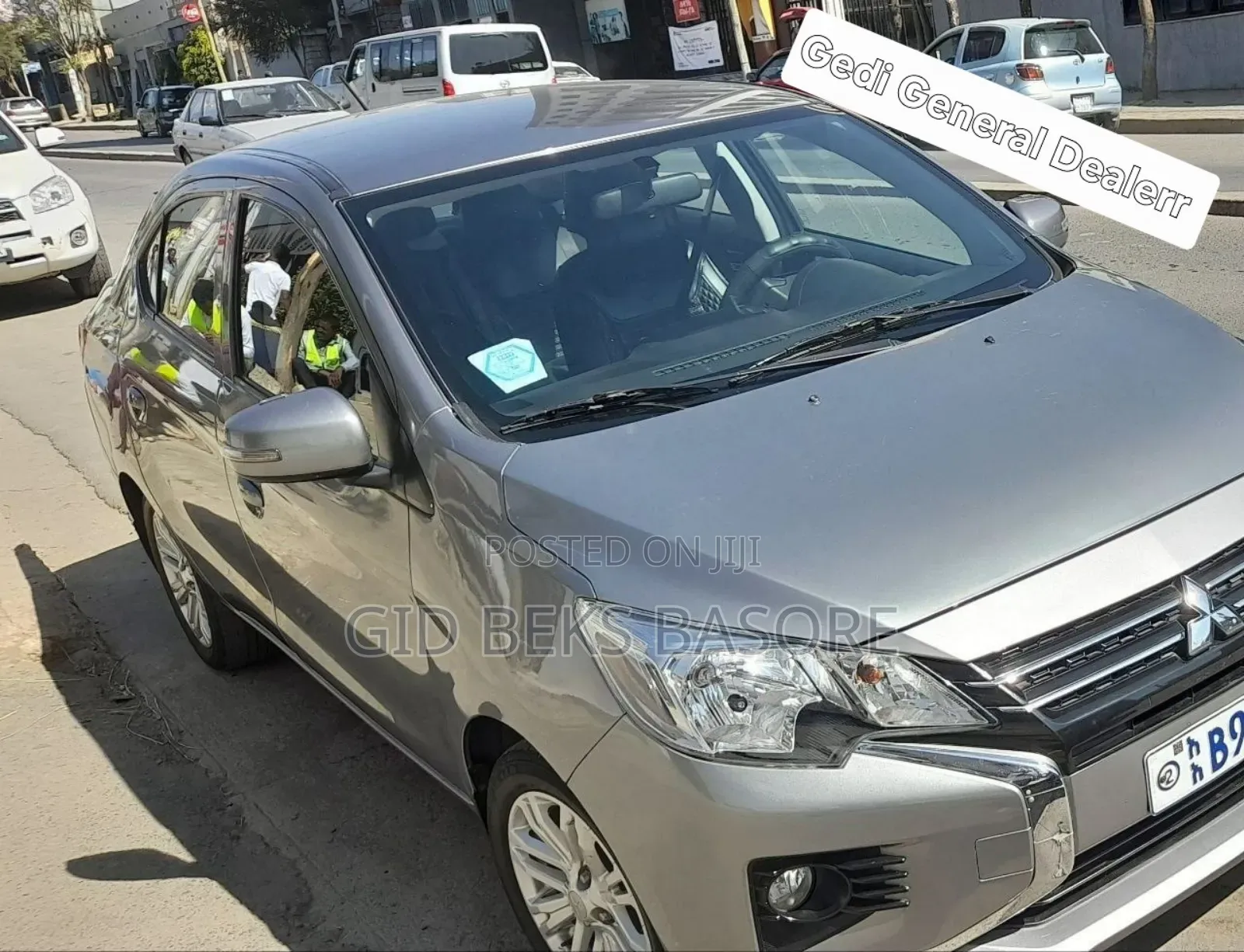 Mitsubishi Attrage 2021 Gray