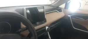 Toyota RAV4 2021 Gray