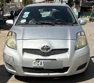 Photo - Toyota Yaris 2008 Silver