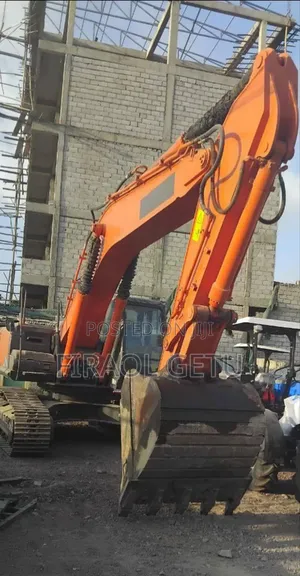 Photo - Hitachi Excavator 5g 2023 Model
